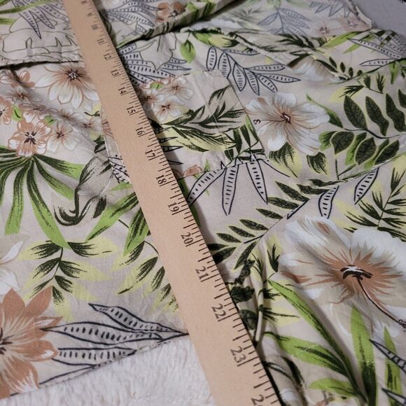 Erika Top Womens Medium Tropical Hawaiian Tan Green Button Up Short Sleeve - Picture 5 of 7